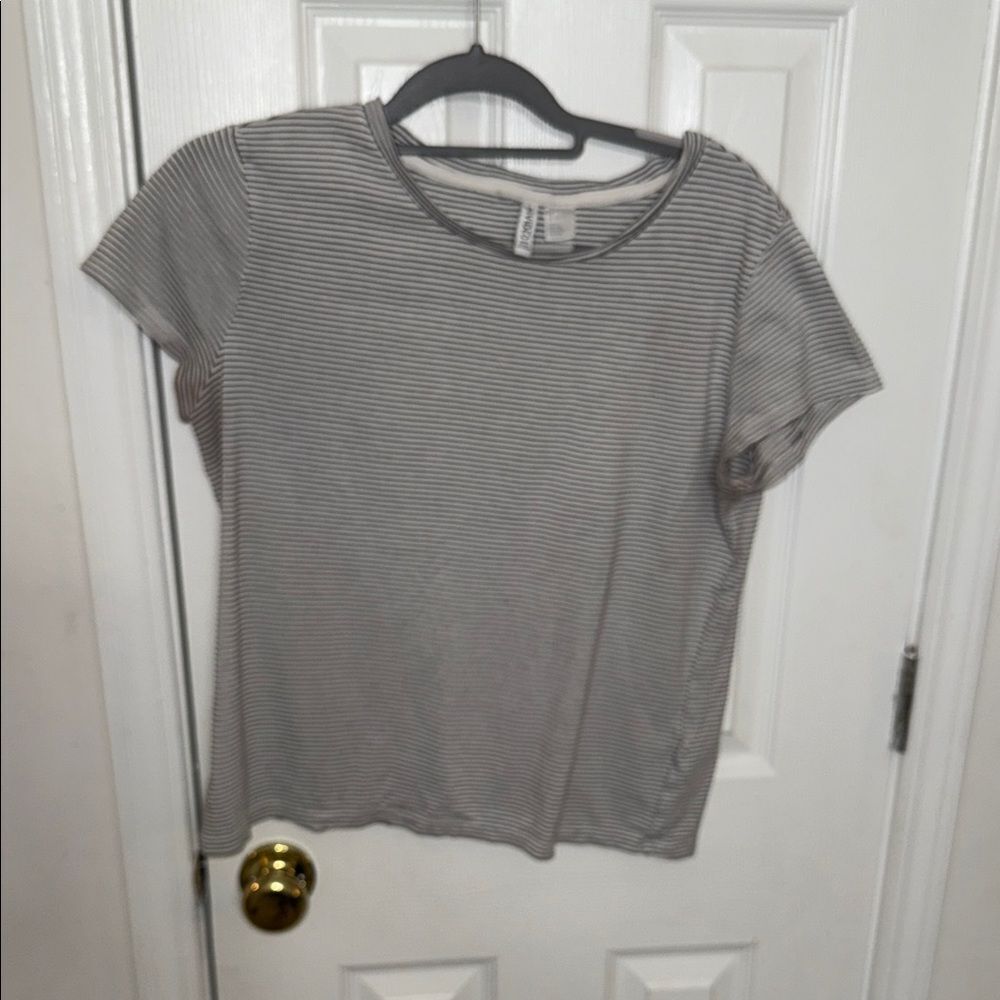 H&M Black and White Striped Short Sleeve Top